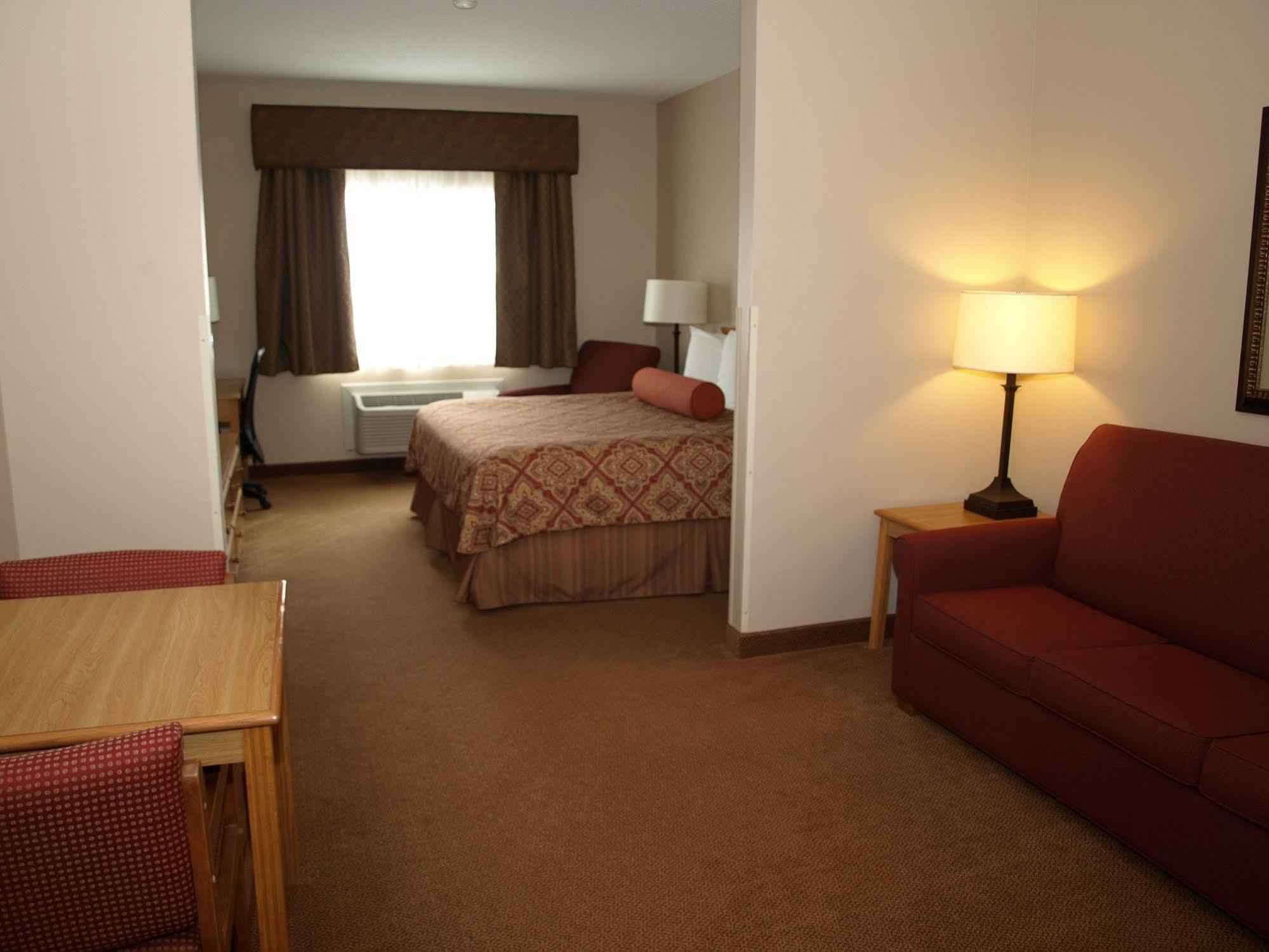 Savanna Inn & Suites Dış mekan fotoğraf
